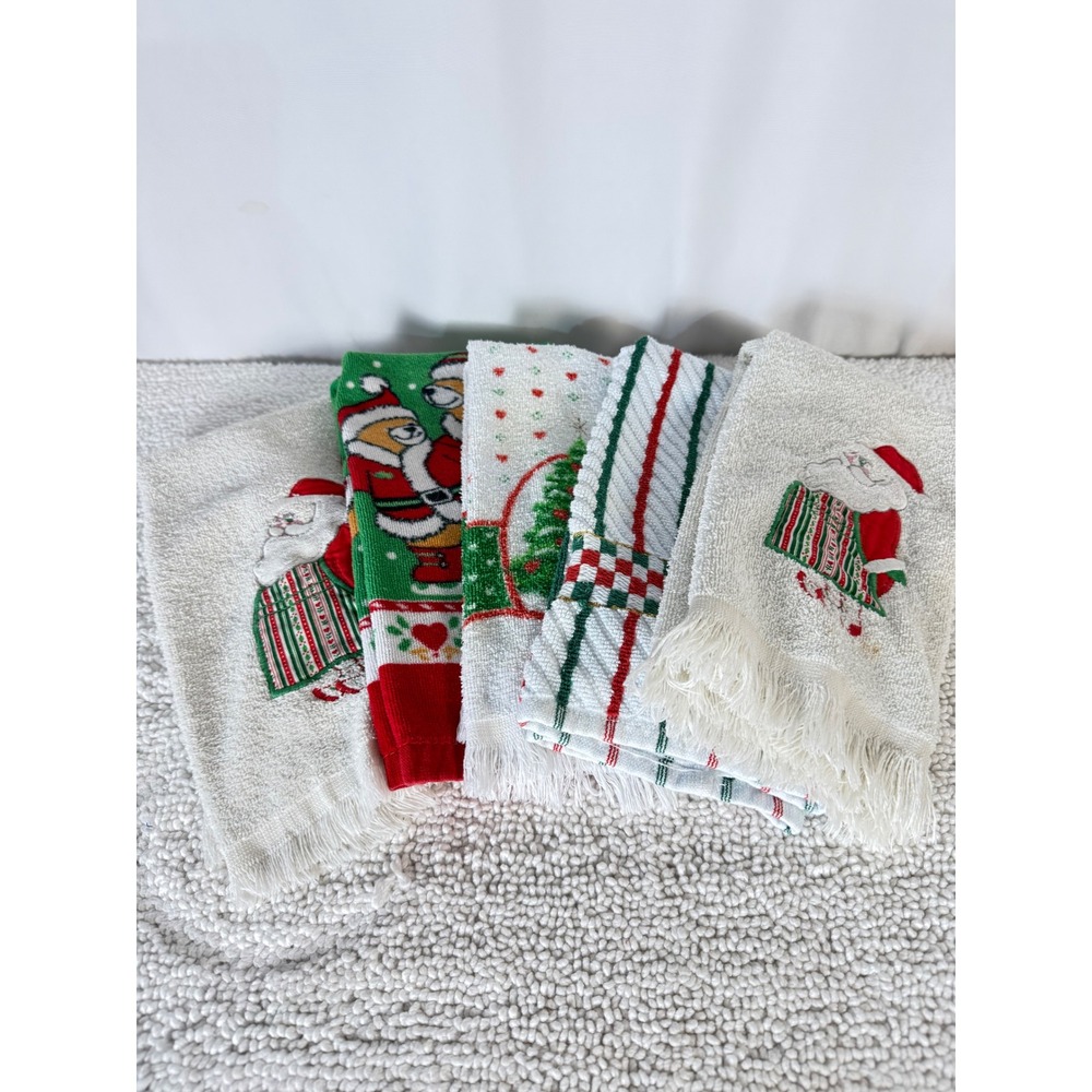 Set of 5 Vintage Christmas Hand Towels Santa Tree Cozy Holiday Decor‎